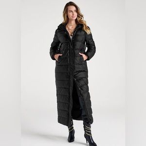 GUESS-  puffer-quilted down jacket designed in a longline silhouette with hood L